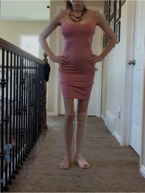 NWOT Women’s Scoop Neck Mini Bodycon Dress in Dusty Rose by MRT 1030